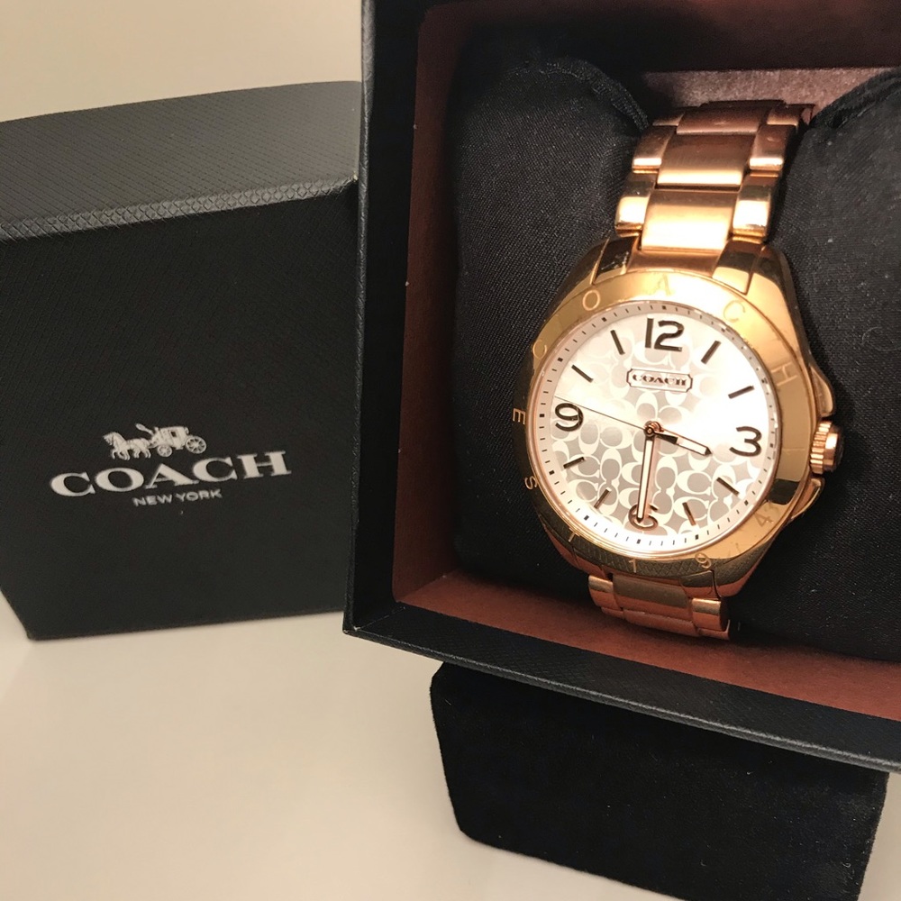 COACH ROSE GOLD WATCH